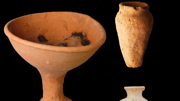 الكشف عن ثلاثة مقابر جديدة بجبانة قبة الهوا بأسوان
