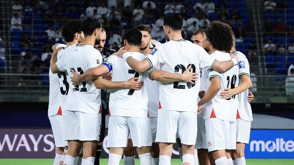 تصفيات كأس العالم.. شوط أول سلبي بين فلسطين وعمان