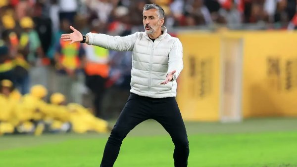 ربيع ياسين يطالب بوقفه مبكرة مع ريبيرو إذا لم ينجح في فرض السيطرة علي لاعبي الأهلي
