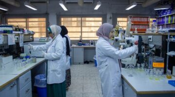 معمل متبقيات المبيدات يفحص ويصدر شهادات لأكثر من 2500 عينة لعملائه خلال إجازة العيد