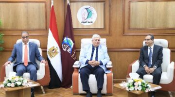 إنشاء مركز لعلاج الأورام بجامعة الفيوم .. تفاصيل مهمة