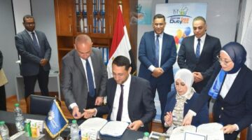 مصر للسياحة والأسواق الحرة توقع بروتوكول تعاون مع النيل للطيران.. صور