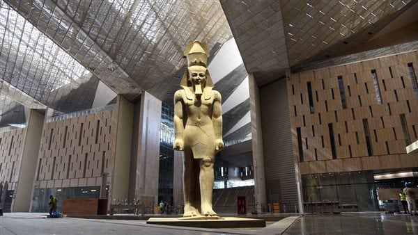 المتحف المصري الكبير.. رئيس الوزراء يتابع آخر الترتيبات لافتتاح أيقونة مصر الحضارية المرتقبة