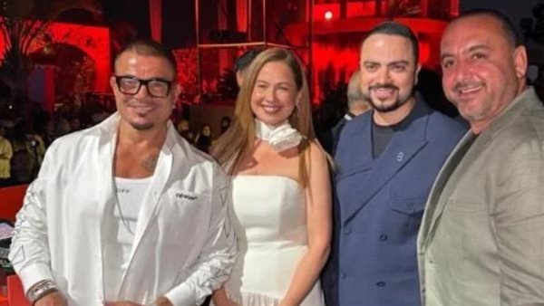 ريا أبي راشد تحتفل مع عمرو دياب بافتتاح فندقه الجديد في دبي