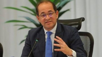 المالية تفاجيء الموظفين في العيد وتُعلن زيادة المرتبات2025