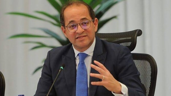 المالية تفاجيء الموظفين في العيد وتُعلن زيادة المرتبات2025