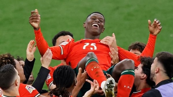 نونو مينديش نجم الموسم مع باريس سان جيرمان والمنتخب البرتغالي