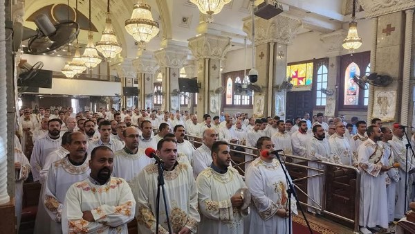 رسامة رتبة الإيبوذياكونية لـ 12 شماساى في اللقاء الثاني لشمامسة حلوان| صور