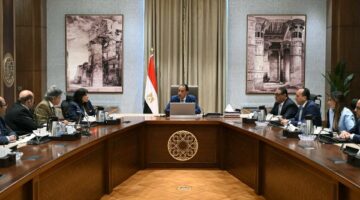 رئيس الوزراء يستعرض التوصيات والمقترحات المطروحة خلال البرنامج التليفزيوني “المواجهة”