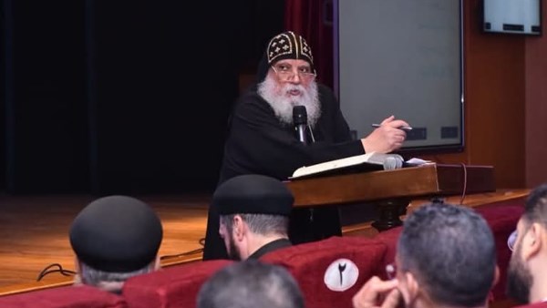 فن احترام الآخرين .. مؤتمر الخدام الشهري بإيبارشية جرجا