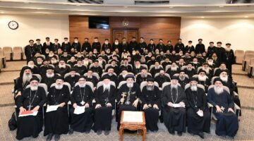 البابا تواضروس يلتقى وكلاء المطرانيات وأعضاء المجالس الإكليريكية الفرعية