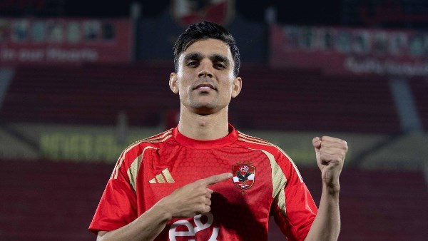 شاهد.. أشرف بن شرقي ومصطفى شوبير قبل مباراة بالميراس البرازيلي
