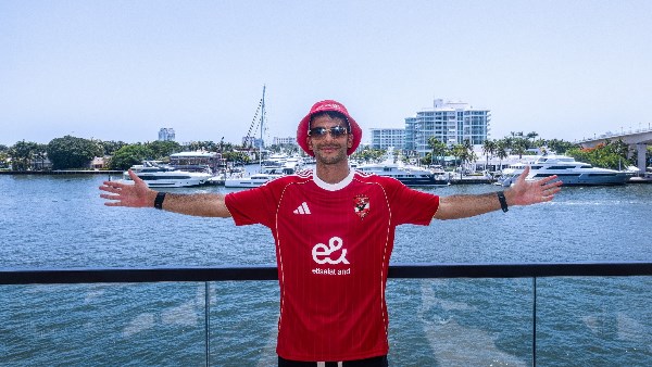 الأهلي يحصد 150 مليون جنيه في 24 ساعة من إعلان ضم زيزو
