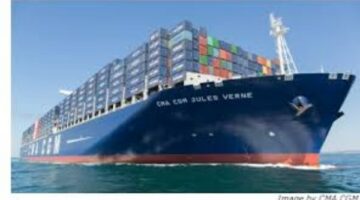 قناة السويس تشهد عبور سفينة الحاويات العملاقة CMA CGM JULES VERNE