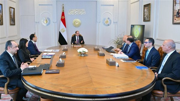 توجيهات رئاسية للحكومة بمواصلة تطوير أداء شركات قطاع الأعمال العام وأسلوب الإدارة وتعظيم عوائد الأصول