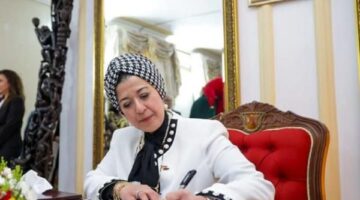 سفيرة مصر في لوساكا تلتقي وزير الثروة الحيوانية والسمكية الزامبي