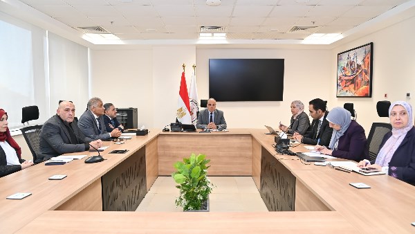 وزير الري يبحث مع أمين صندوق تطوير التعليم مقترح إنشاء “جامعة الغذاء”