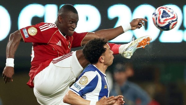 الدردير مشيدا بأليو ديانج بعد مباراة بورتو: دبابة