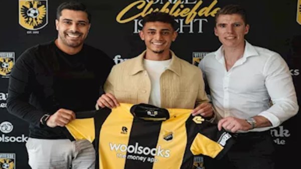 صفقة الزمالك تنهار بسبب بند إعادة البيع.. والد مصطفى أشرف يكشف الكواليس