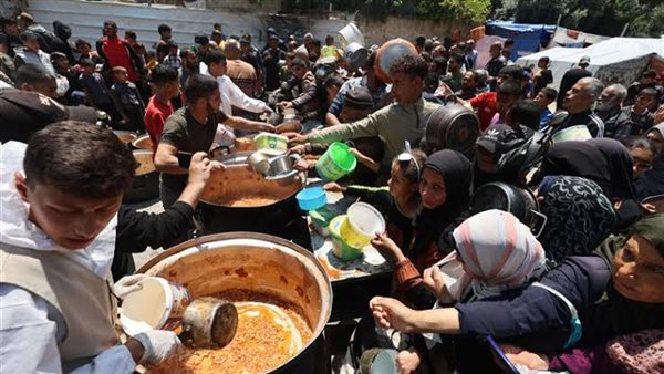 الاحتلال يستغل الجوع لجمع معلومات أمنية وارتكاب جرائم جديدة