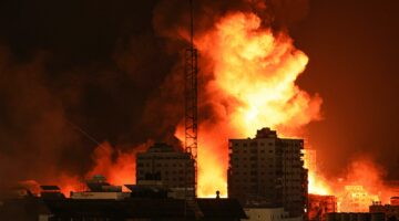 طوارئ بإسرائيل .. وانفجارات قوبة تهز إيران