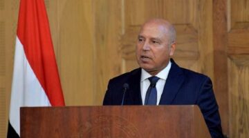 «لسه مشوفتش حاجة».. كامل الوزير يوجه رسالة على الهواء لـ سميح ساويرس