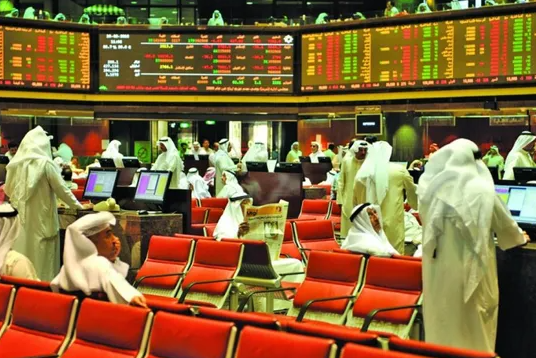 المستثمرون الخليجيون ينسحبون مؤقتا قبيل العيد تحسبا لتقلبات الأسواق
