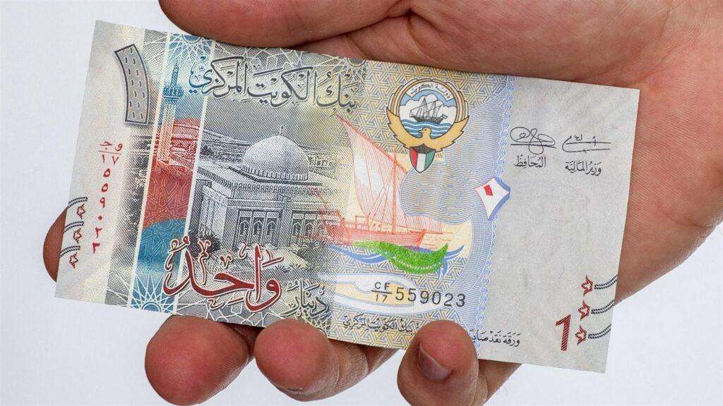 سعر الدينار الكويتي أمام الجنيه المصري اليوم الخميس 5 يونيو 2025