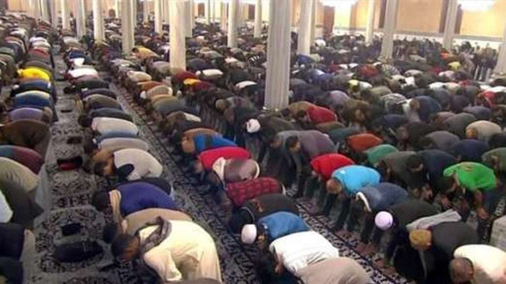 ما حكم صلاة الجمعة إذا وافقت يوم العيد؟.. الإفتاء تحسم الجدل
