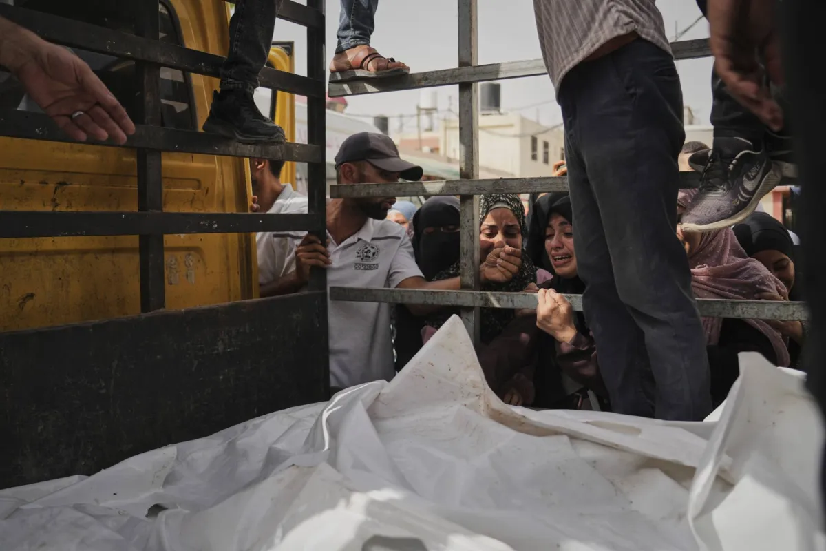 مقتل 13 فلسطينياً في غارات إسرائيلية متواصلة على غزة