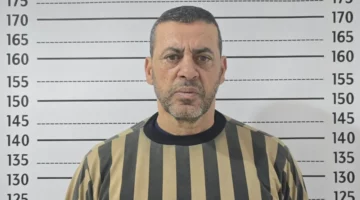 القبض على مدير إدارة المخابرات الجوية في اللاذقية وطرطوس في أثناء محاولته الفرار من البلاد