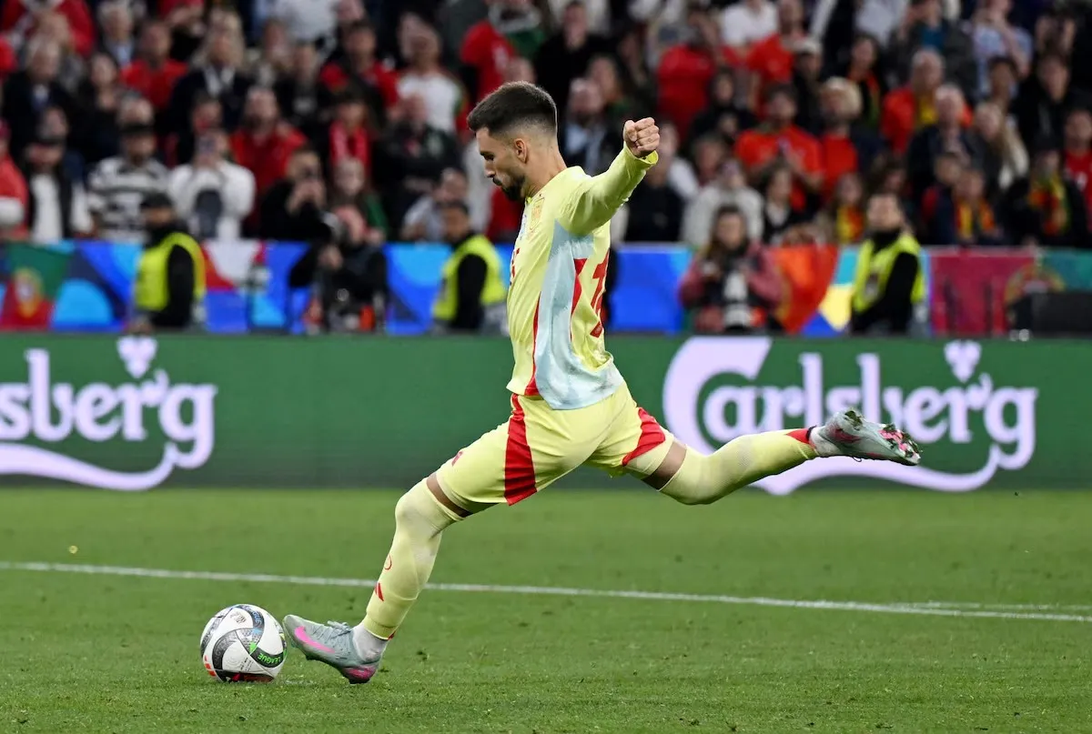 أتلتيكو مدريد يتعاقد مع لاعب فياريال باينا