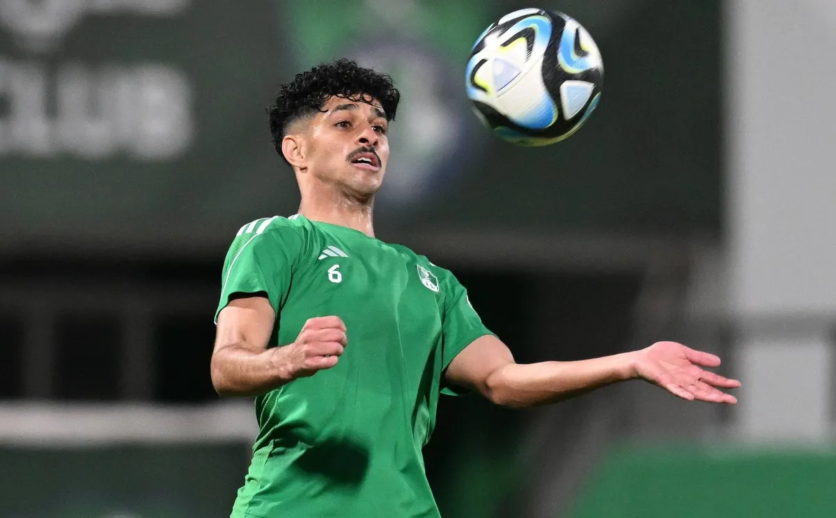 الحريجي «لاعب الظهيرين» على رادار النصر