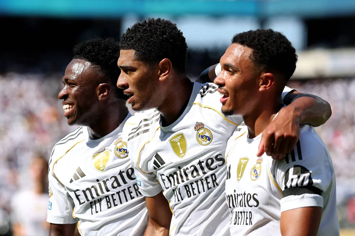 نجوم ريال مدريد يثنون على سان جيرمان