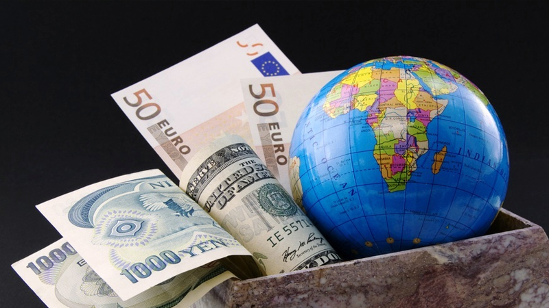 كيف تؤثر التوترات التجارية على الاقتصاد العالمي؟