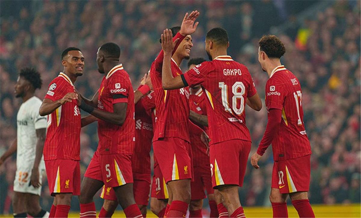 وفاة لاعب ليفربول في حادث سير مروع بإسبانيا