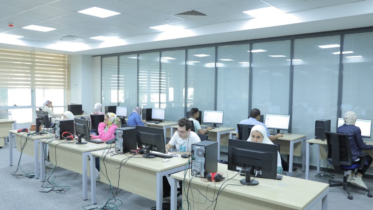 90.48 % للعلمي و 68.29% للأدبي.. تنسيق الجامعات 2025| مؤشرات أولية