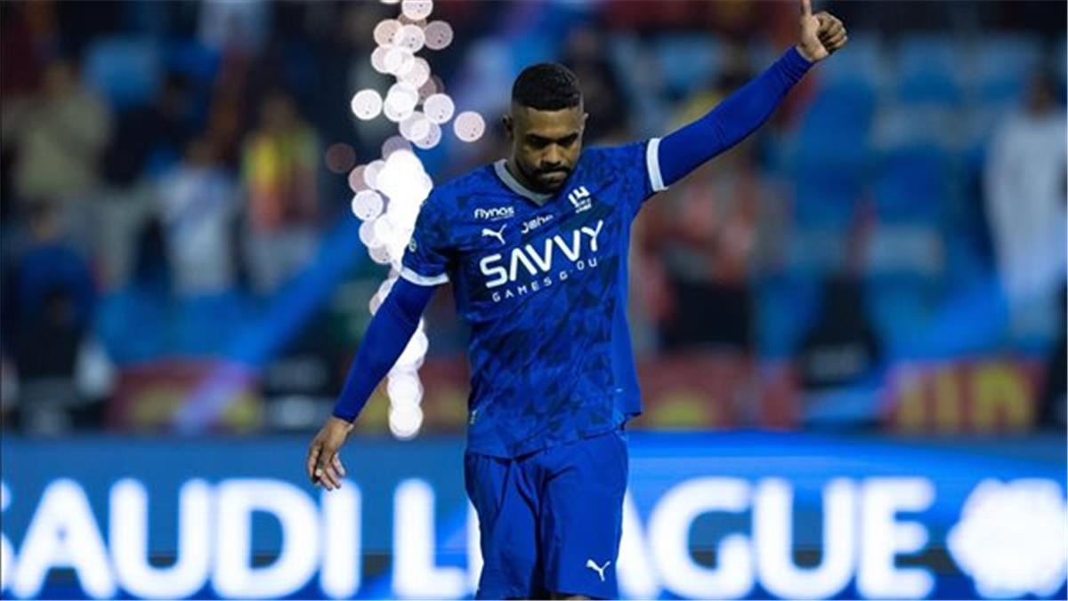 “كررت ما قاله”.. أول تعليق من مالكوم بعد تبادل السباب مع مشجع الهلال