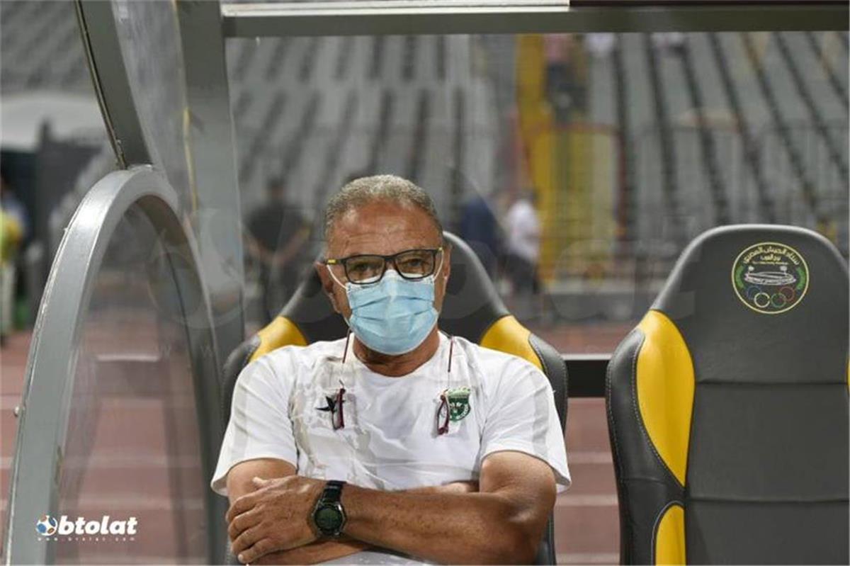 طلعت يوسف يوجه تحذيرًا لـ الأهلي بسبب وسام أبو علي.. ويعلن اعتزاله التدريب
