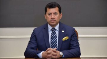 وزير الرياضة يفجر مفاجأة بشأن بند الـ8 سنوات في القانون الجديد