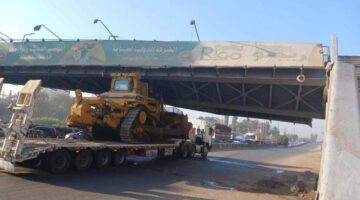 “النقل” تنفي حدوث انهيار لأحد كباري المشاه بطريق بنها