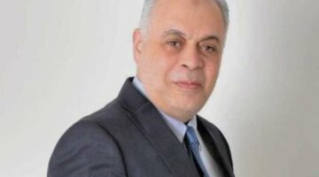 تعليق أشرف زكي على قرار منع مشاهير التيك توك من التمثيل