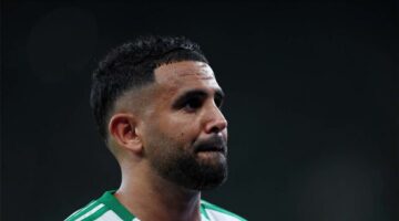 رياض محرز يعارض كريستيانو رونالدو في رأيه.. ويصدمه بشيء آخر