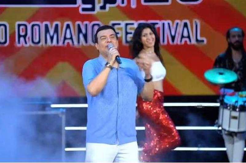 استمع.. أغنية “السهرة جامدة” لـ إيهاب توفيق
