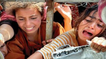 صحيفة أمريكية تكشف تفاصيل جديدة حول صفقة تهدئة غزة: 5 مراحل وتبادل أسرى أحياء وجثث وضمانات عربية ودولية