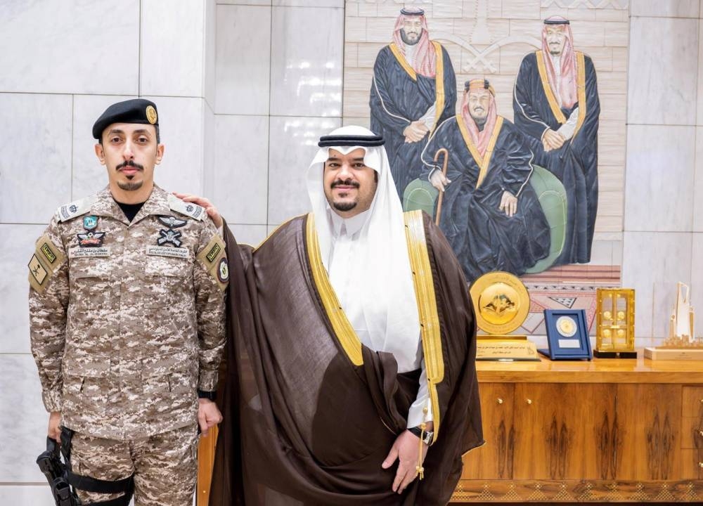 نائب أمير الرياض يقلّد الرائد الشكرة رتبته الجديدة – أخبار السعودية