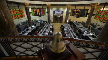 مؤشرات البورصة تتباين في المنتصف بتداولات 1.4 مليار جنيه