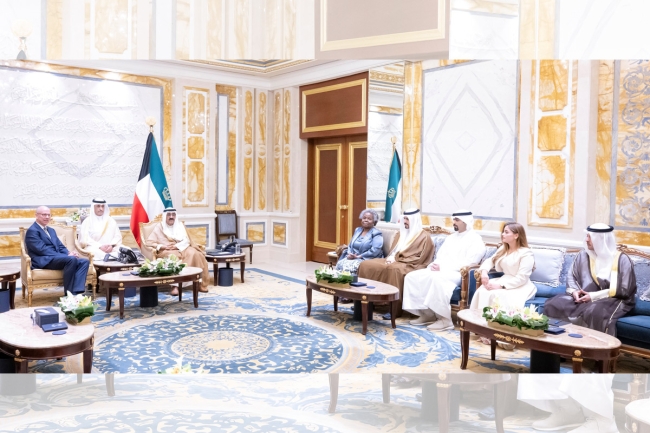 الأمير يستقبل وفد «مؤسسة الملك» البريطانية