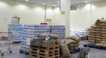 «التجارة»: عودة العمل في فروع التموين على فترتين