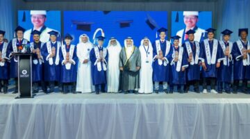 مدارس النجاة احتفت بأوائل الثانوية العامة